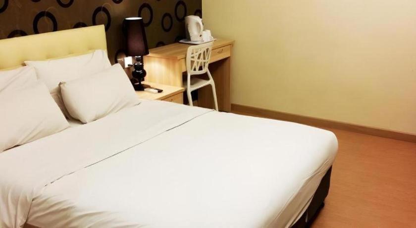 I-Hotel @ Τζόχορ Μπάχρου Εξωτερικό φωτογραφία